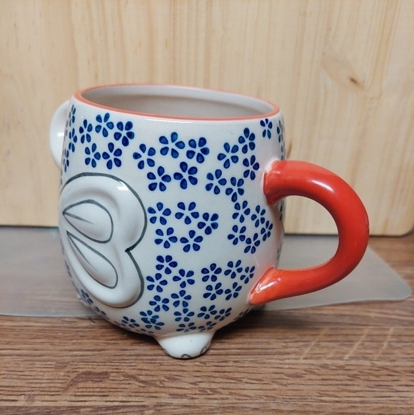 Yokohama Studio Hand-painted Blue/Red Ceramic Elephant Coffee/Tea Mug - Picture 3 of 8